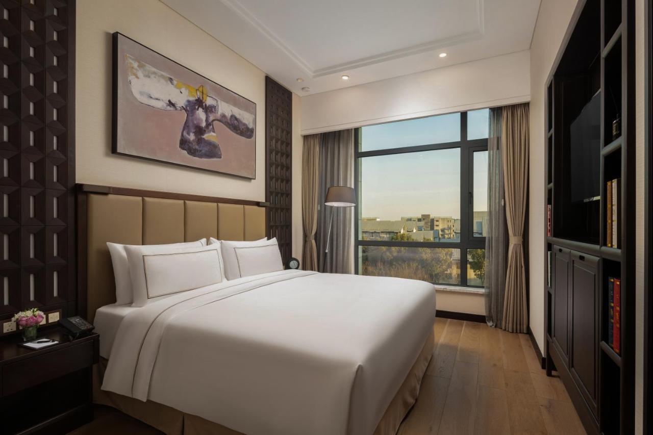 Hotel The Senz &