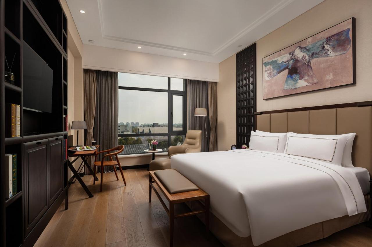 Hotel The Senz & 5*