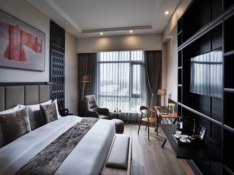 Hotel The Senz &